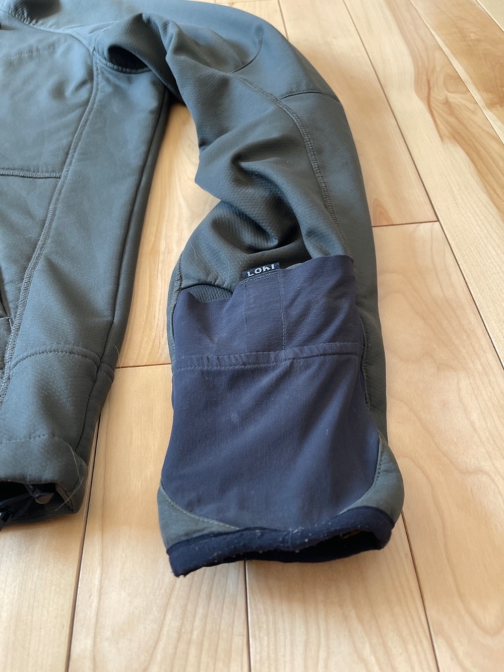 Loki Softshell Hooded Jacket - Picture 6 of 10